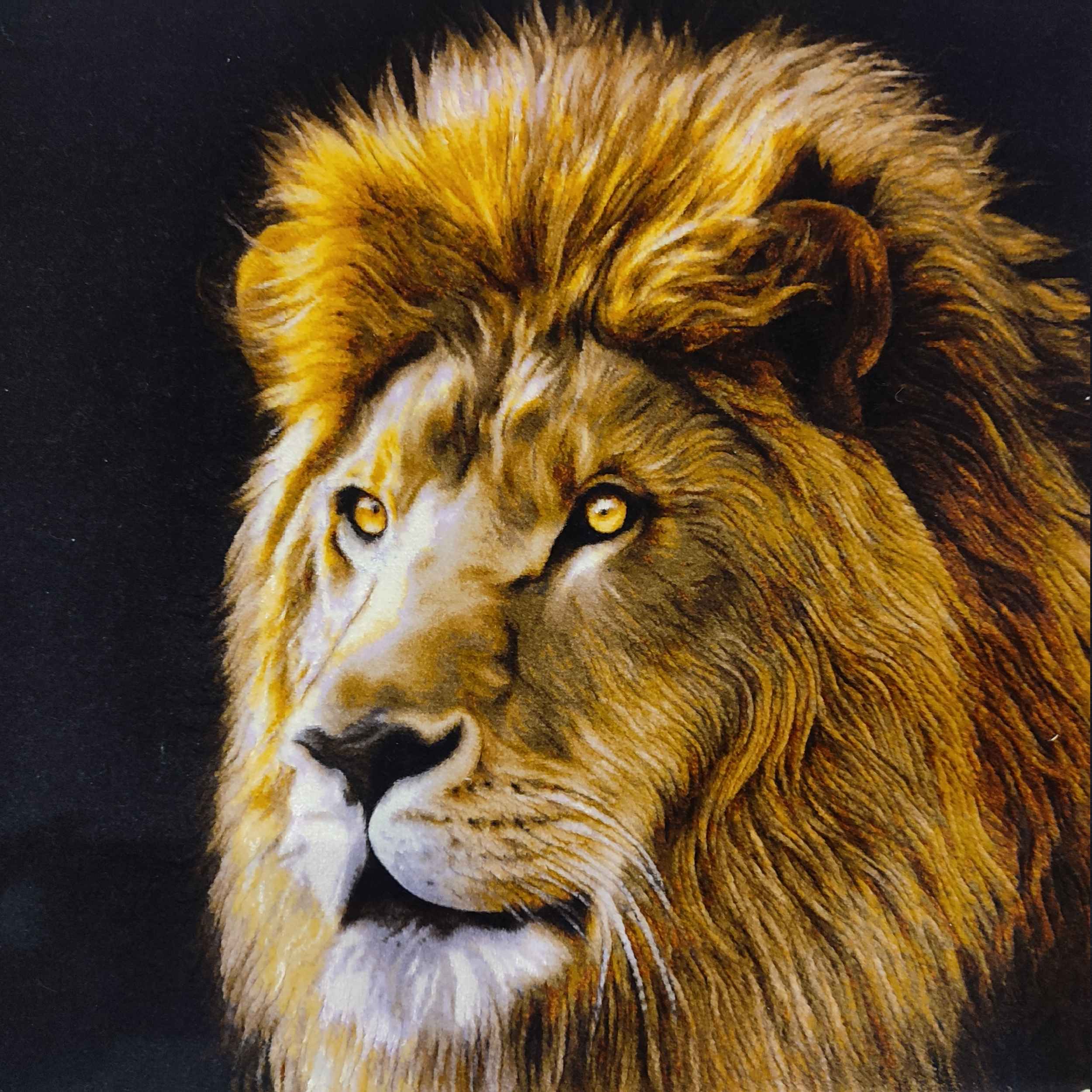 Handgeknüpfter persischer Bildteppich aus Tabriz, der einen schwarzen Löwen darstellt