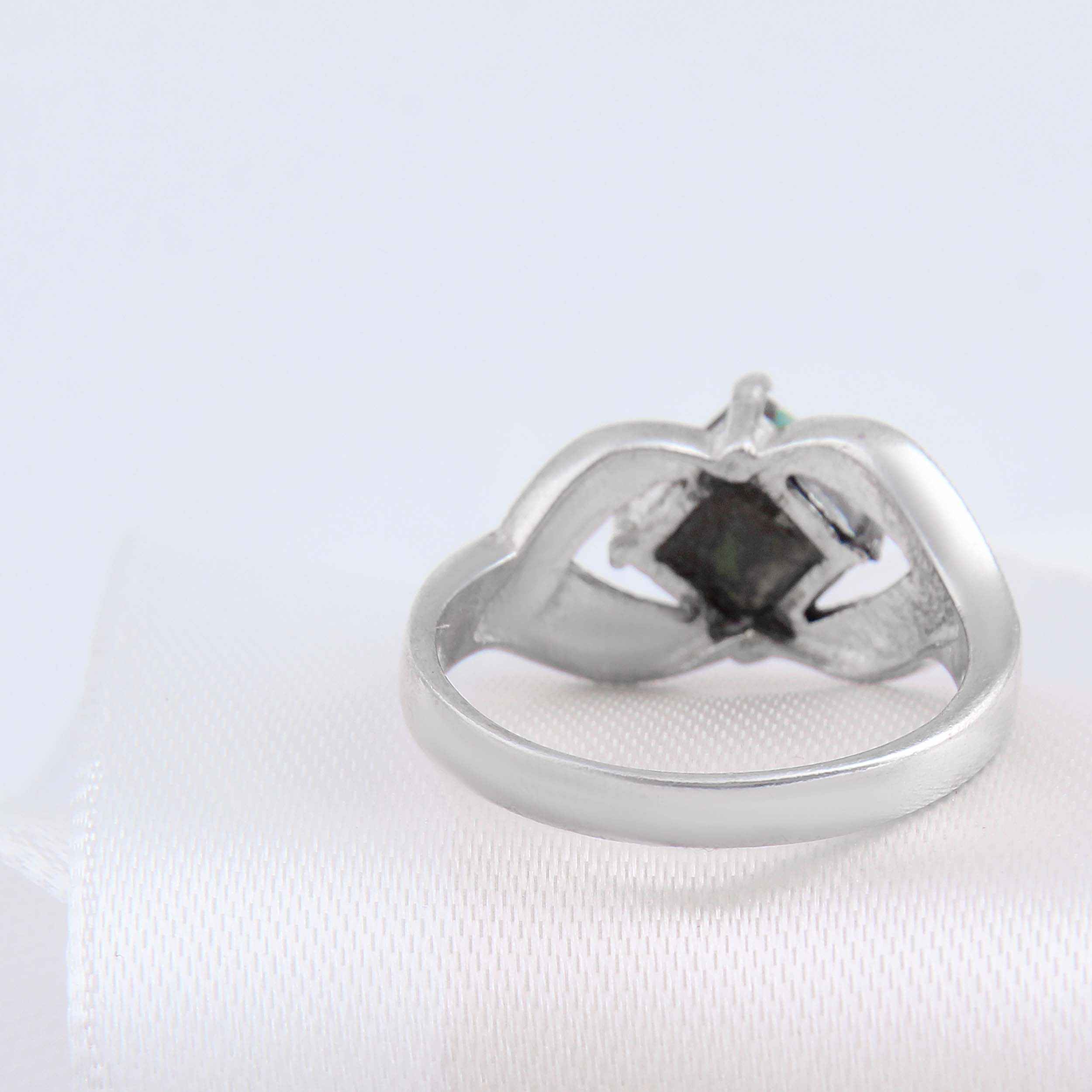 Persischer Neyshabur Türkis Silberring Handgefertigt für Damen Rhodium Plattiert