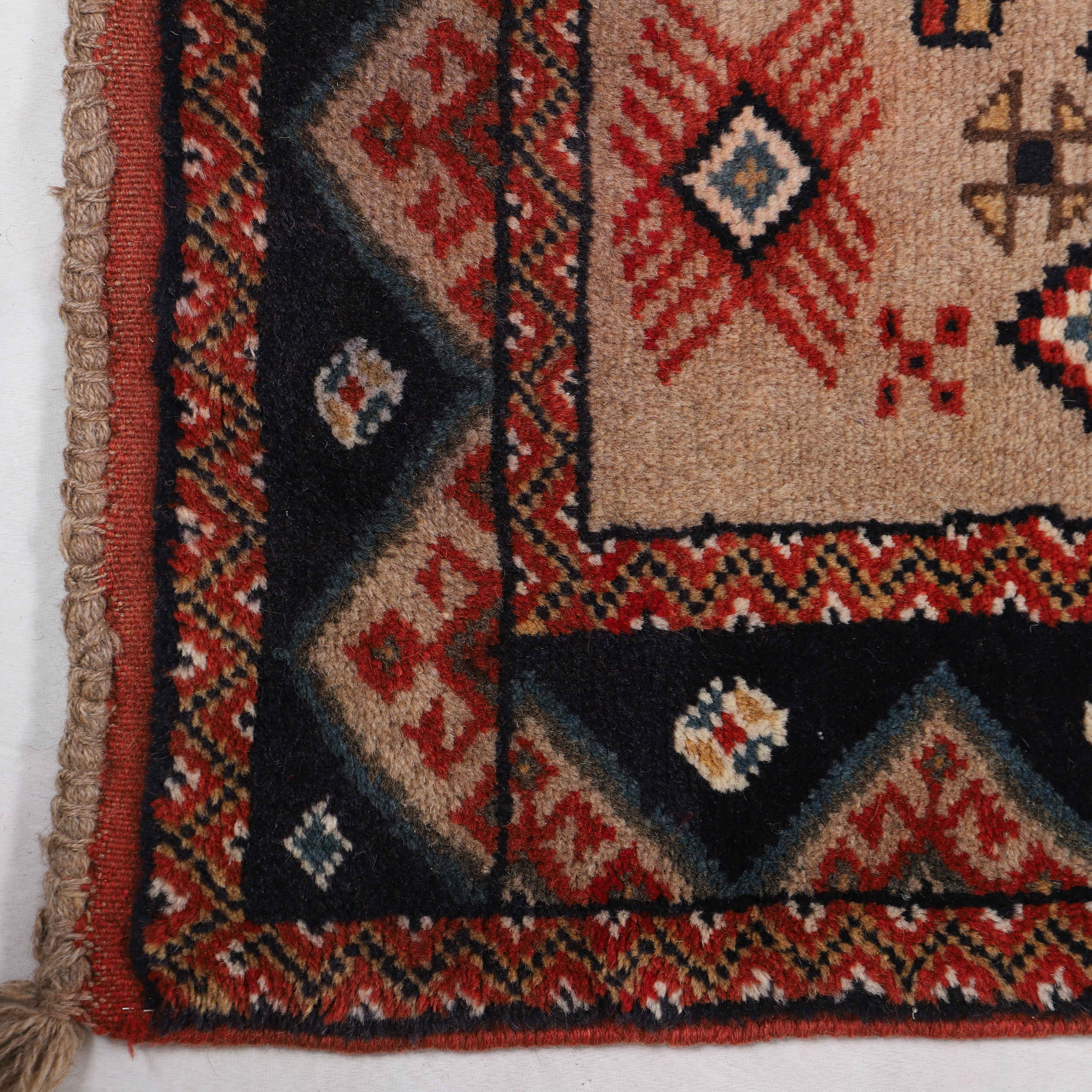 Persischer Teppich handgeknüpft Modell Daryush