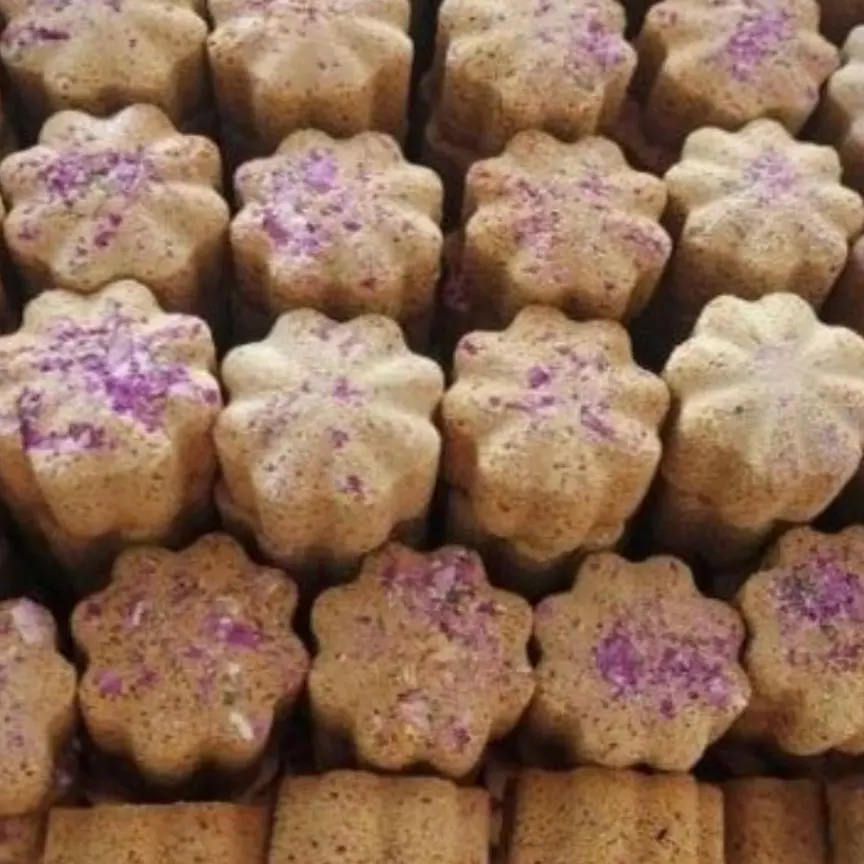 Natürlicher Zuckerersatz – Rote Dattelwürfel mit Damaszener Rosenblättern 750 Gramm