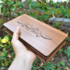 Holzbox zum Verschenken mit dem persischen Kalligrafiemuster