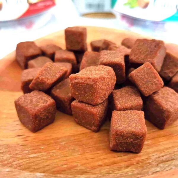 Natürlicher Zuckerersatz - Getrocknete Dattelwürfel 700 Gramm