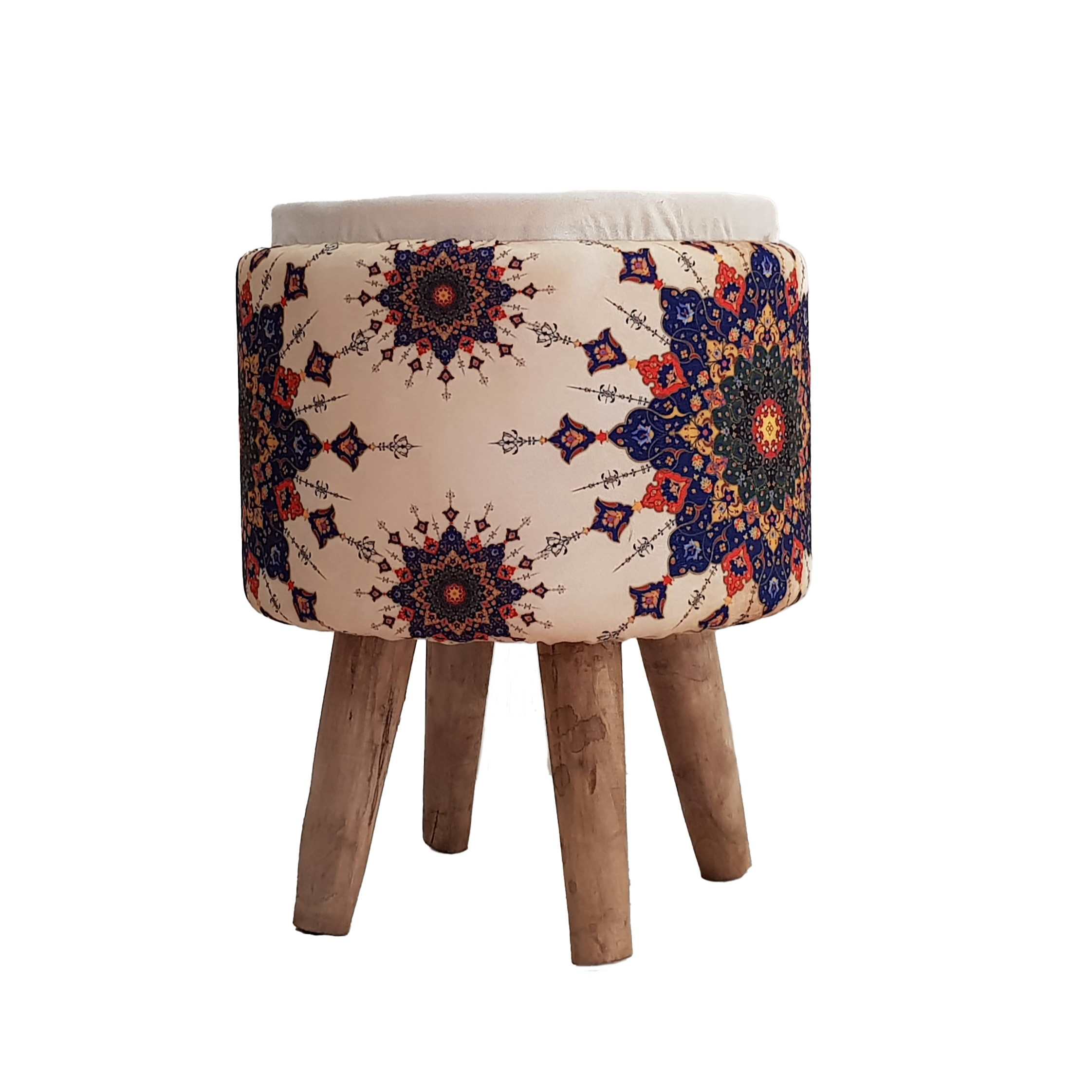 Runder Samt-Hocker mit Holzbeinen und Cremefarbe für das Schlafzimmer