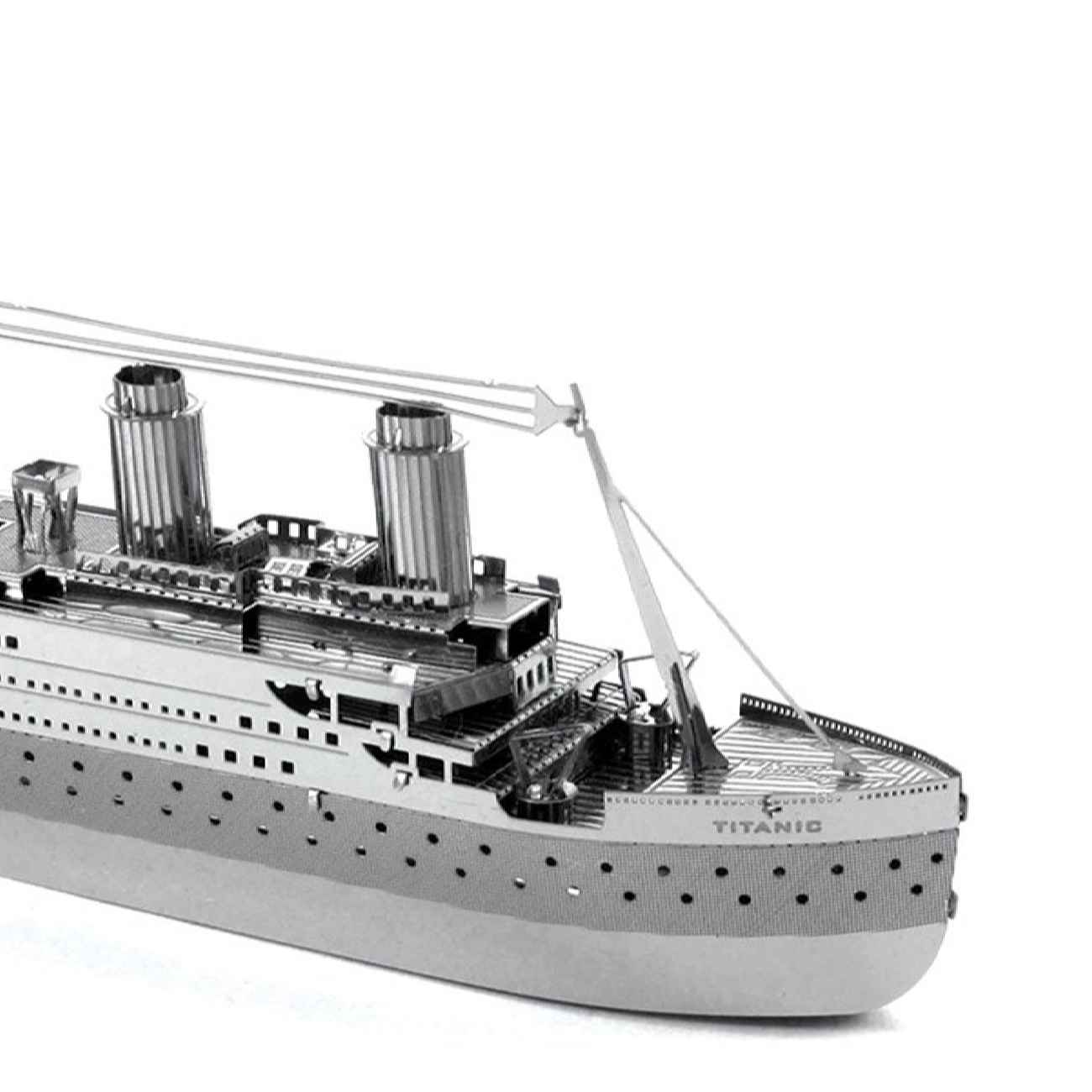 3D-Metallpuzzle Titanic Modellkit