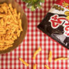 Iranische Cheetos Knuspriger Käse - Flamin' Hot Snack 95 Gramm (10x)