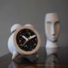 Handgefertigte Beton-Zwilling-Glocken-Uhr mit Stoff