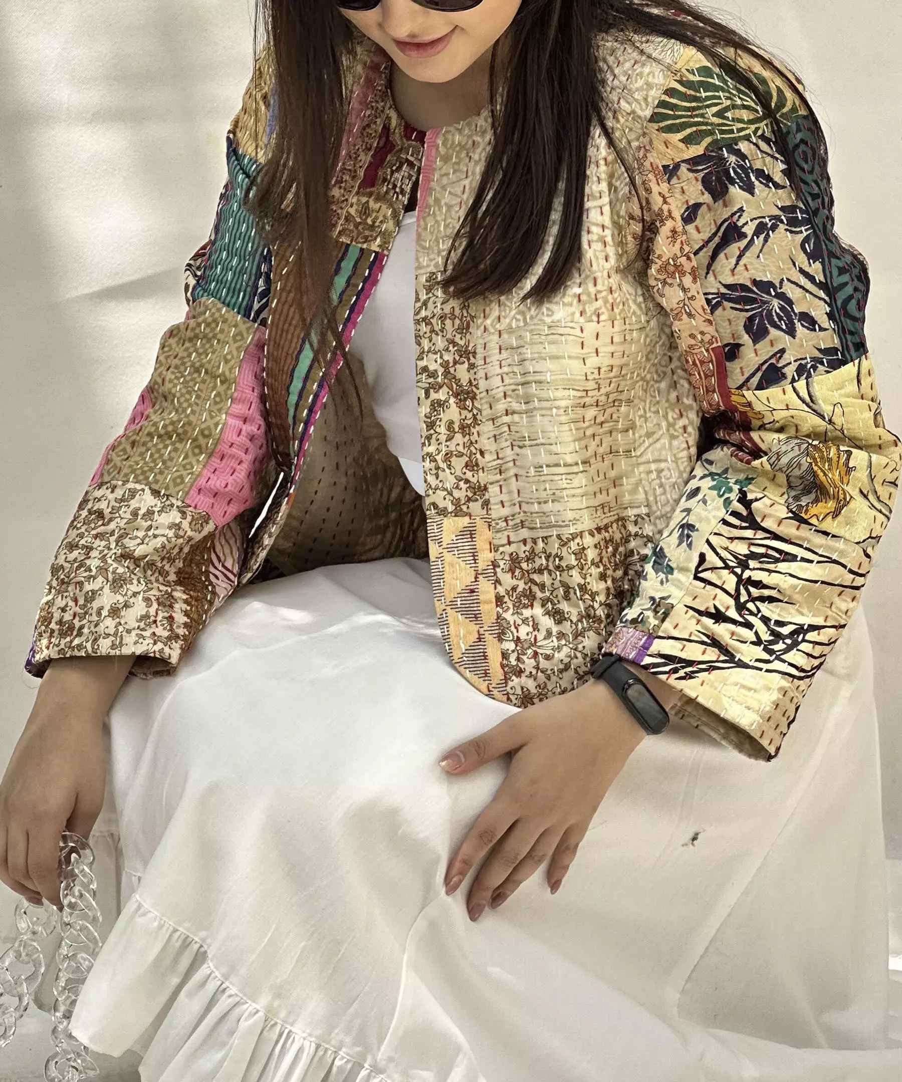 Persischer bestickter kurzer Manto für Frauen