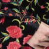 Persischer bestickter Manto für Frauen mit floralem Design