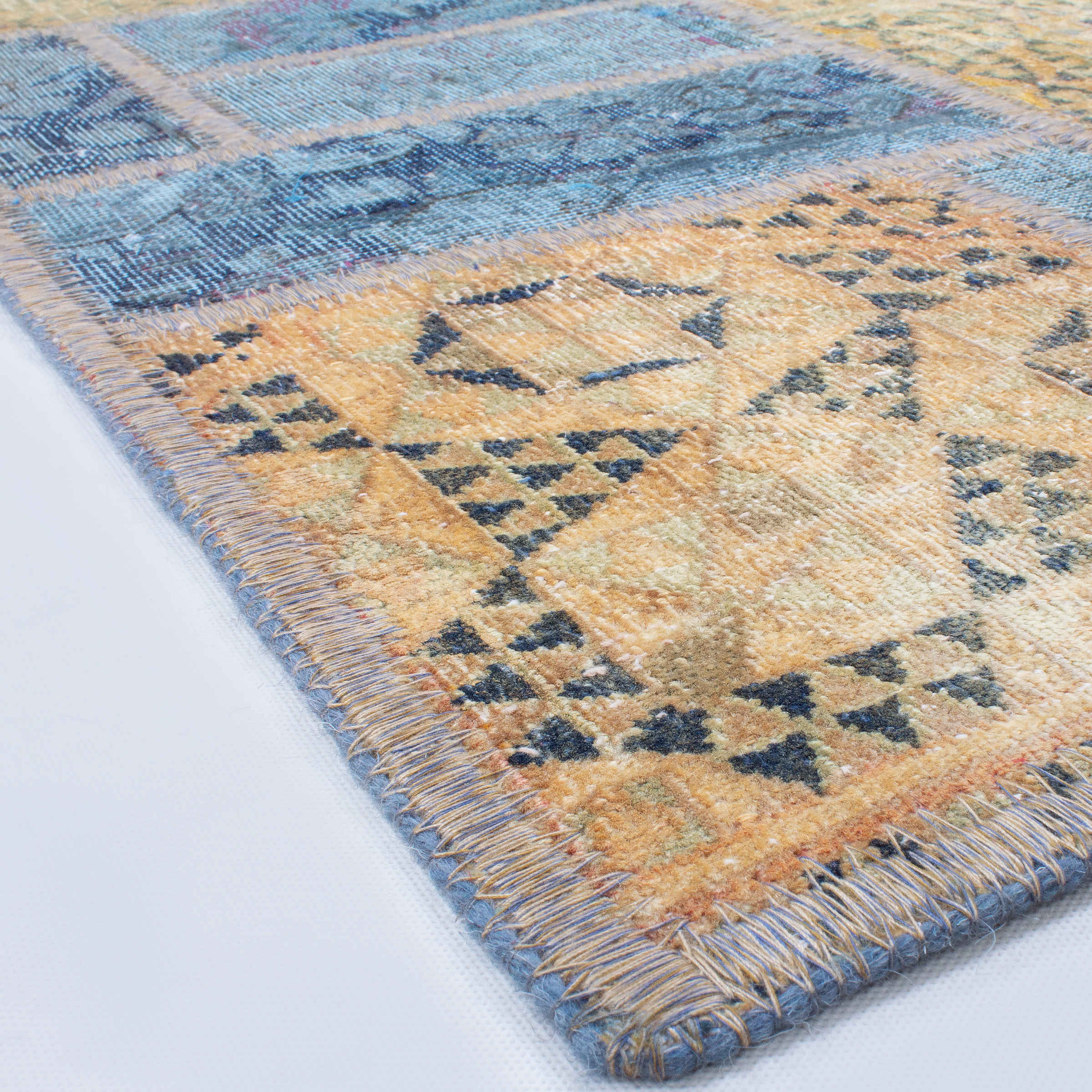 Persischer handgeknüpfter Patchwork-Teppich hellblau