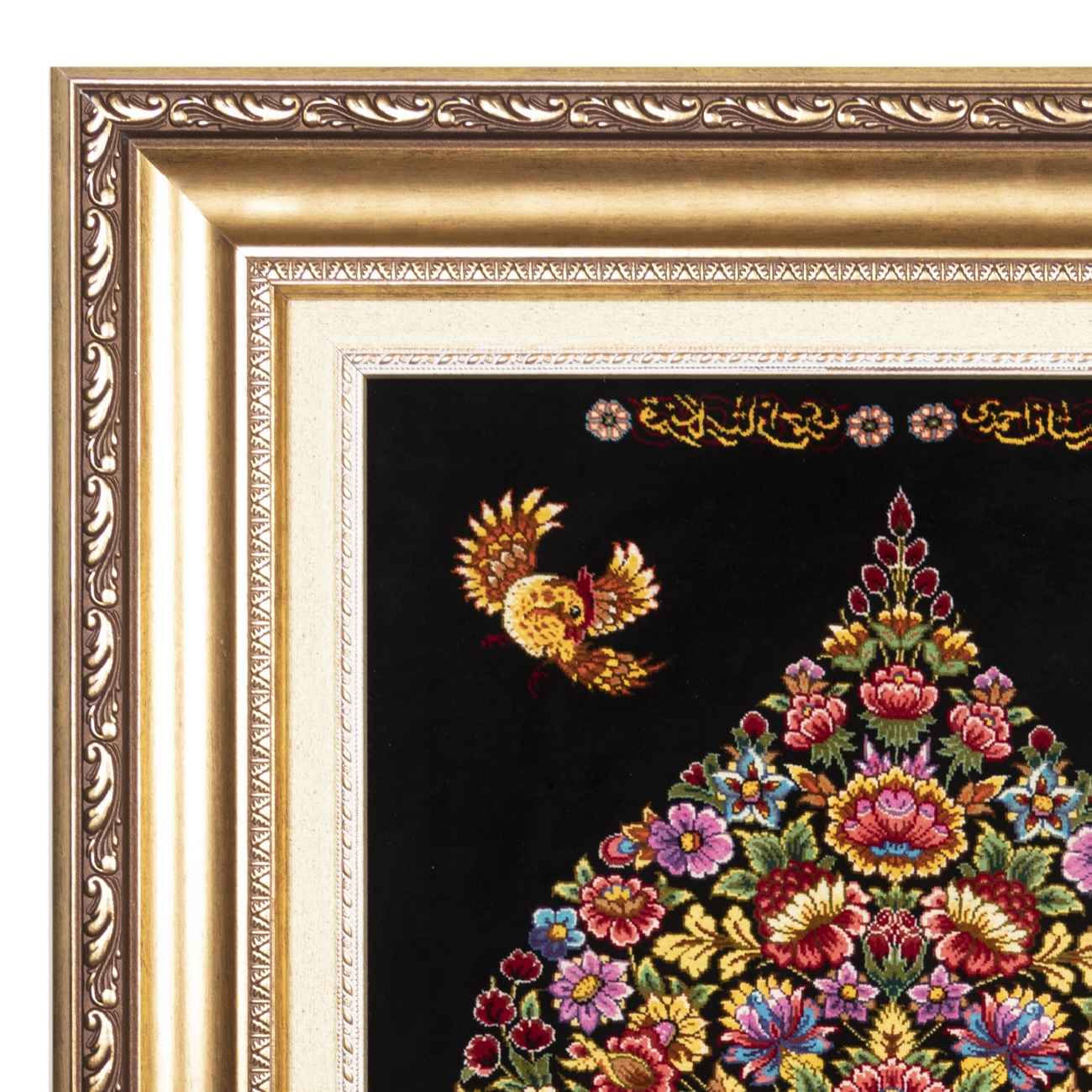 Handgeknüpfter persischer Bildteppich aus Qom, der einen Pfau und einen Baum darstellt