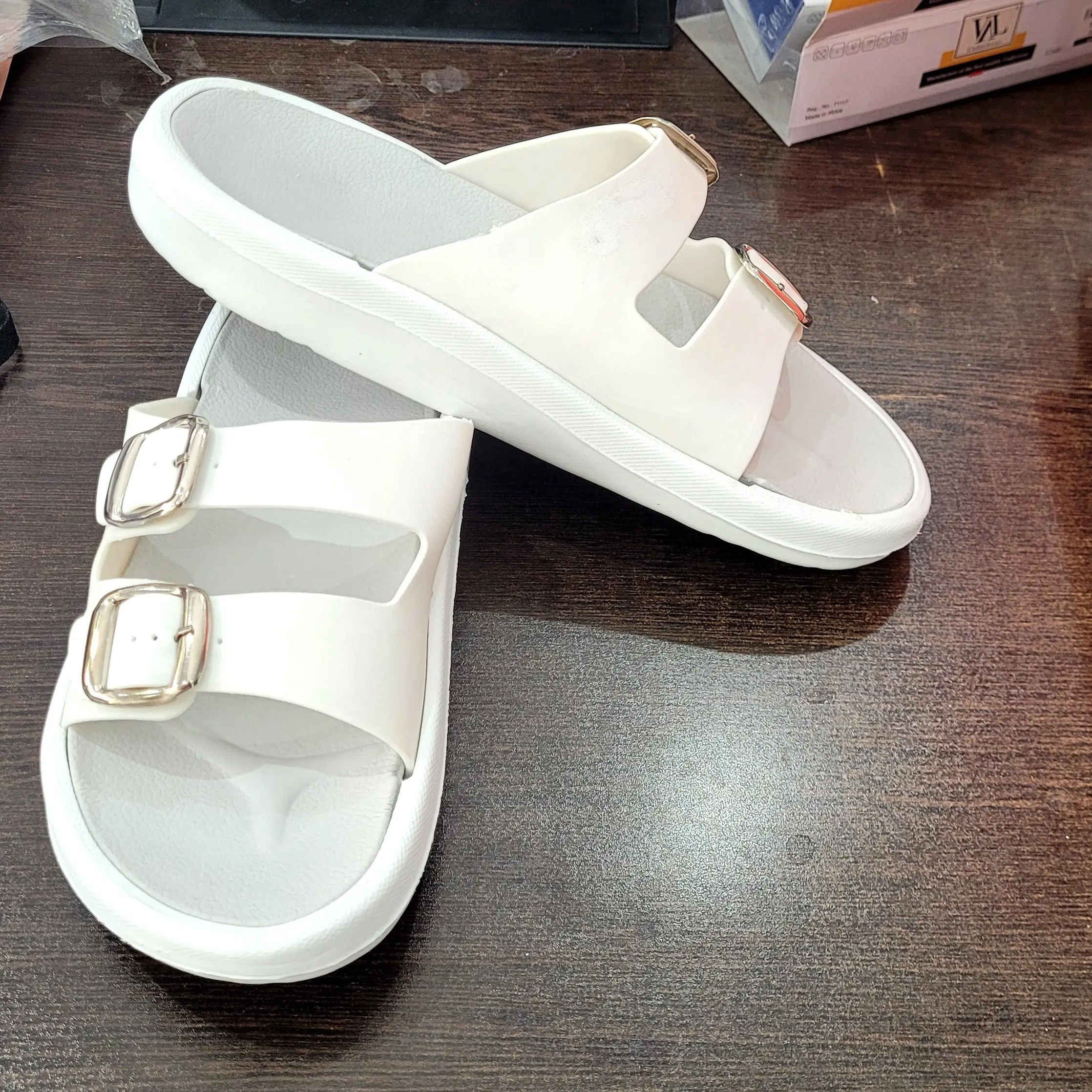 Weiße Ihram-Pantoffeln für Männer – Hajj & Umrah – Modell G440