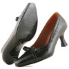 Damenschuhe aus Leder mit Schleife und hohen Absätzen