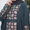 Schwarze Abaya für Frauen mit Floralem Design Modell Noura