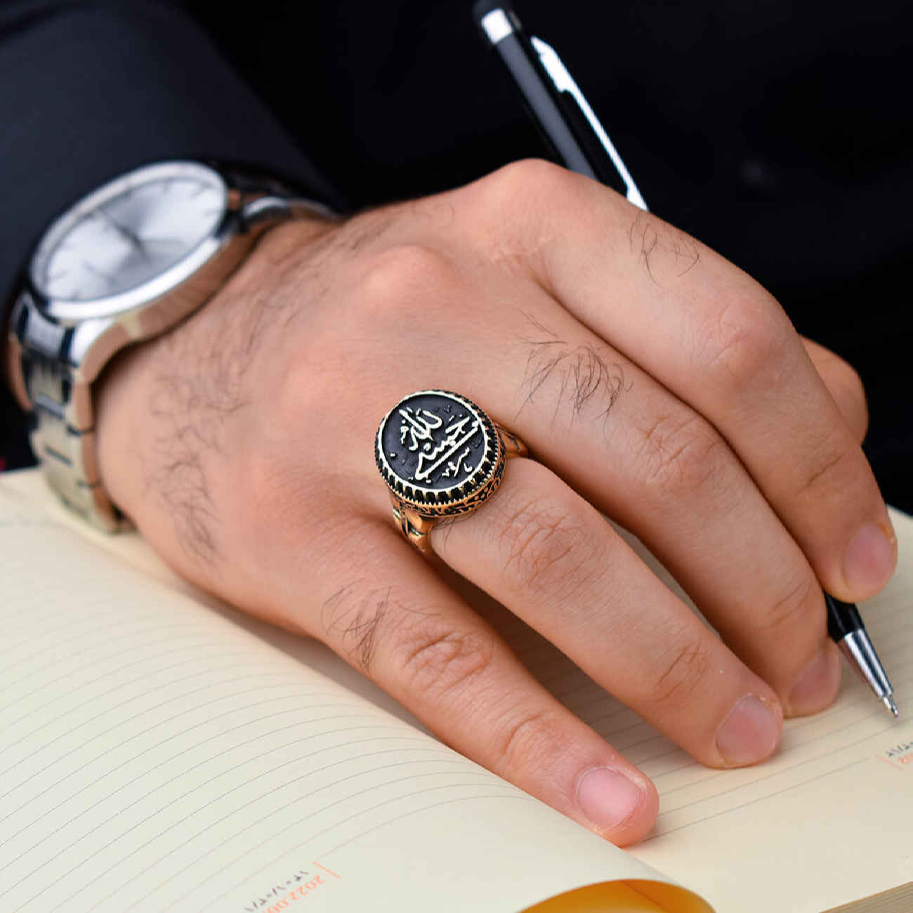 Islamischer Kupfersiegelring mit „Hasbi Allah“-Kalligraphie