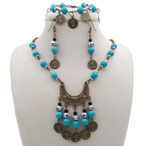 Schmuckset mit Türkisen und Münzen