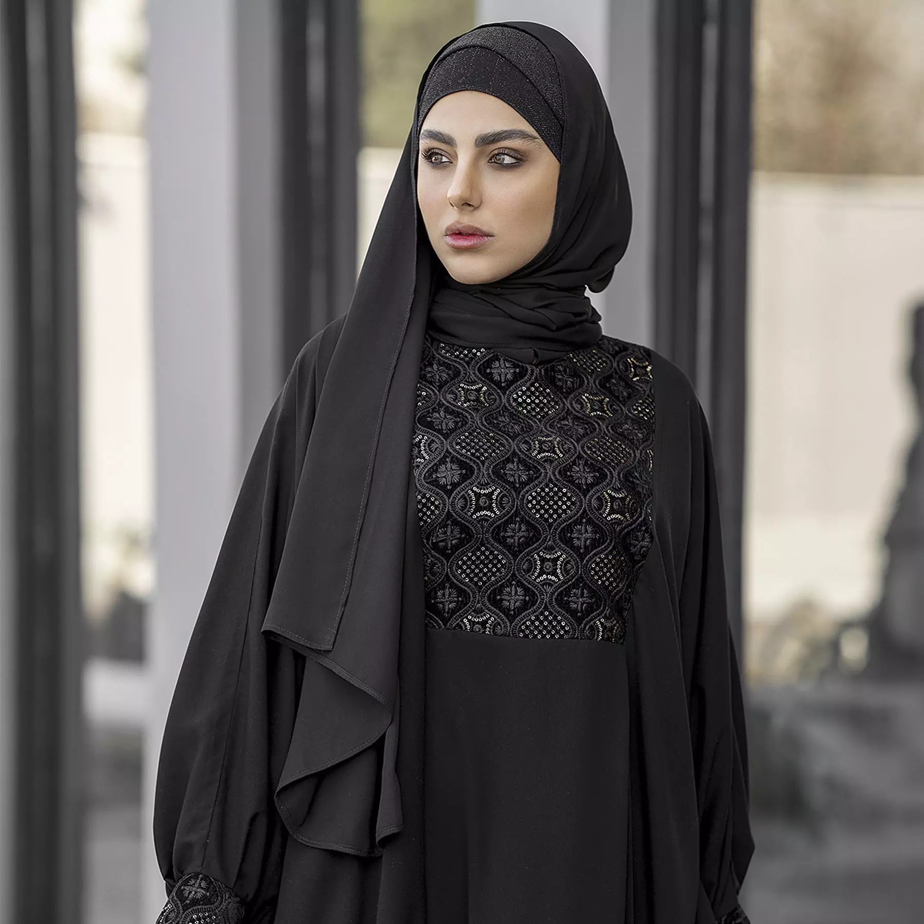 Locker geschnittene Schmetterlings-Abaya für Muslimische Frauen – Schwarzes Kreppgewebe