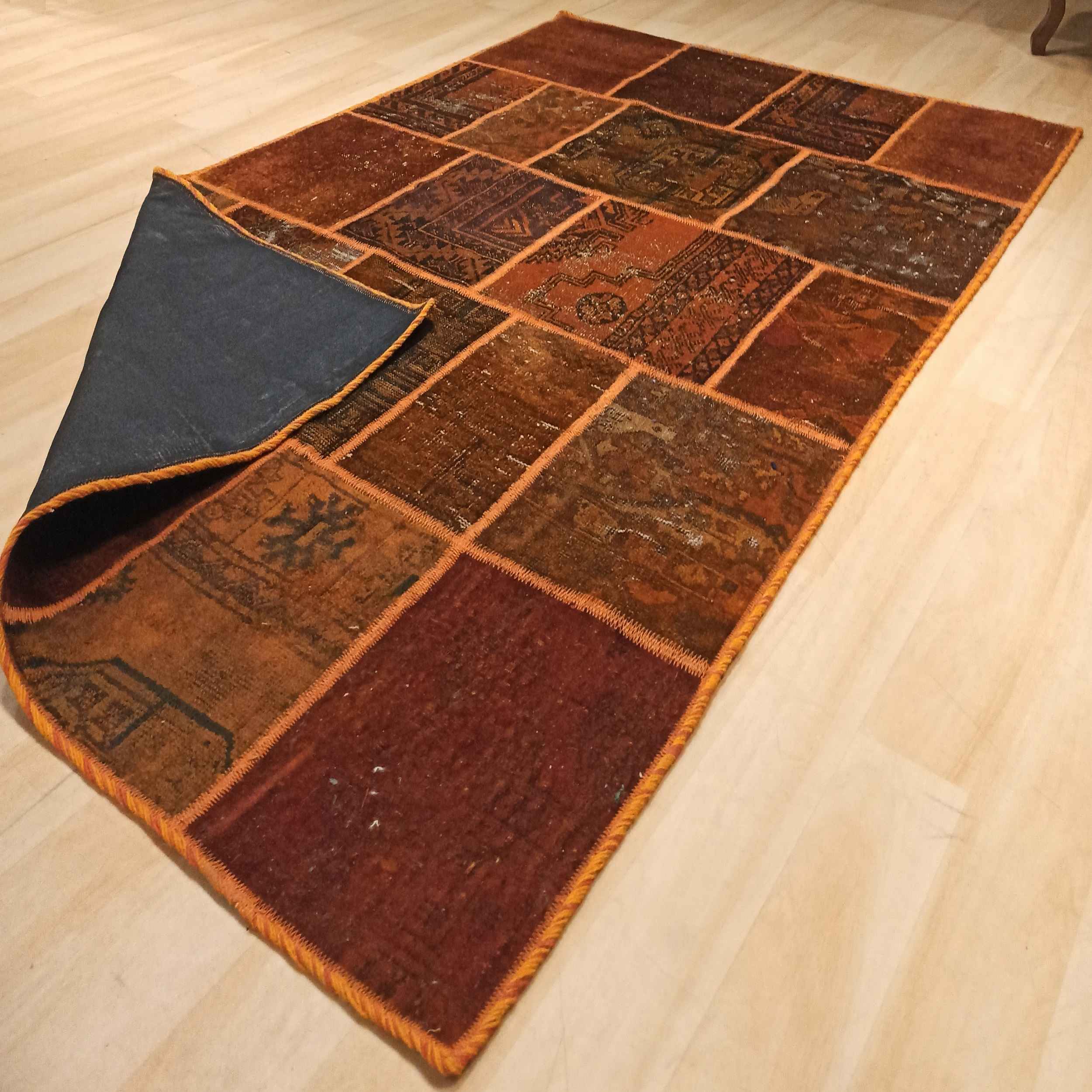 Vintage persischer handgeknüpfter Patchwork-Teppich braun