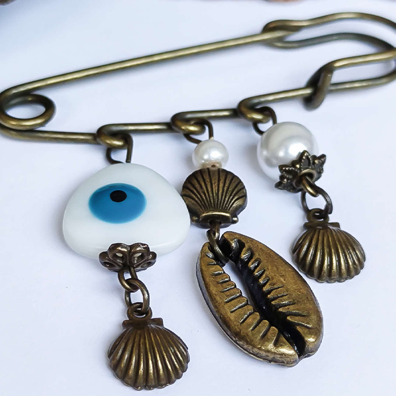 Safety Pin Brooch für Frauen – Muschel-Modell für eleganten Stil