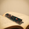 Holz-Lesezeichen mit Bücherregal-Design Set von 3