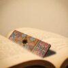 Künstlerisch persisch inspirierter Holz-Lesezeichen im traditionellen Design
