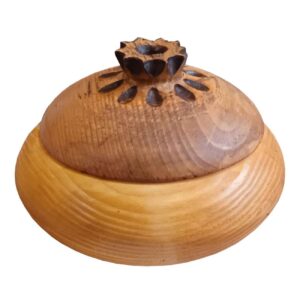 Handgefertigte Holz-Zuckerschale mit Deckel – Rustikaler Stil und Granatapfeldesign