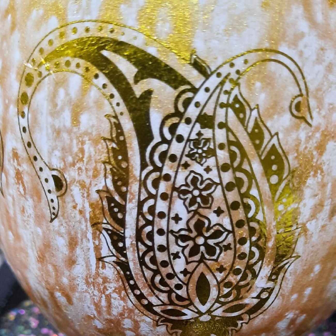 Persische dekorative handgemalte Straußenei-Schale – Paisley