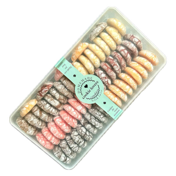 Hausgemachte Crinkle-Kekse Mischung aus sechs Schokoladen- und Fruchtgeschmäckern