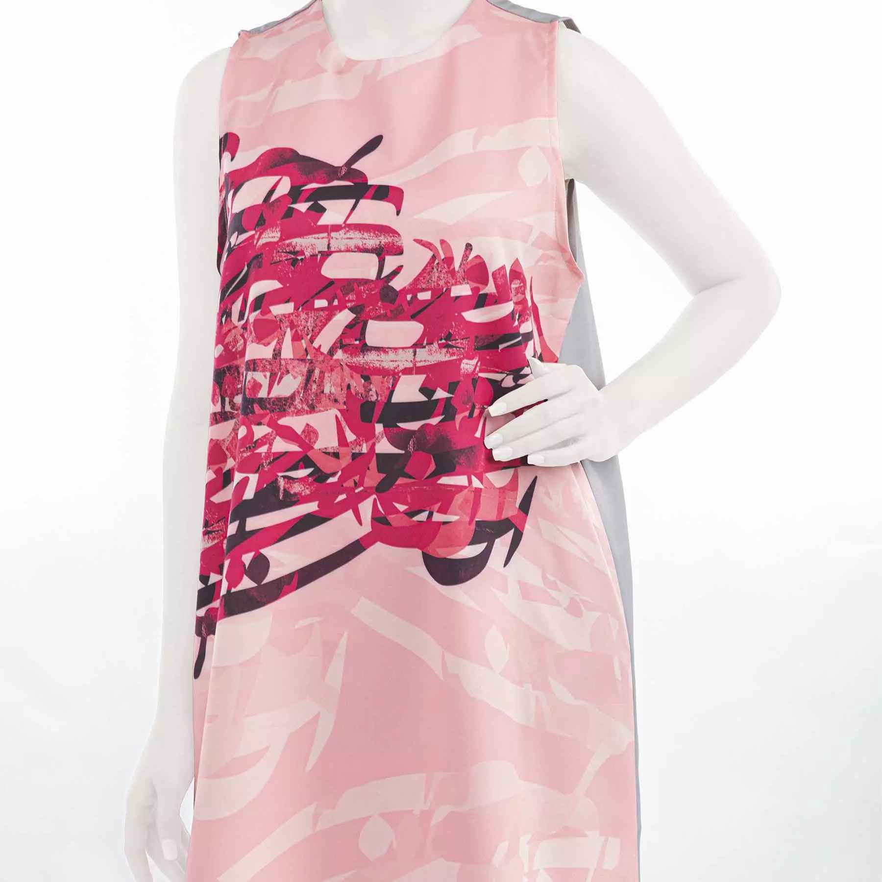 Lockeres Kleid für Damen mit Kalligraphie-Design