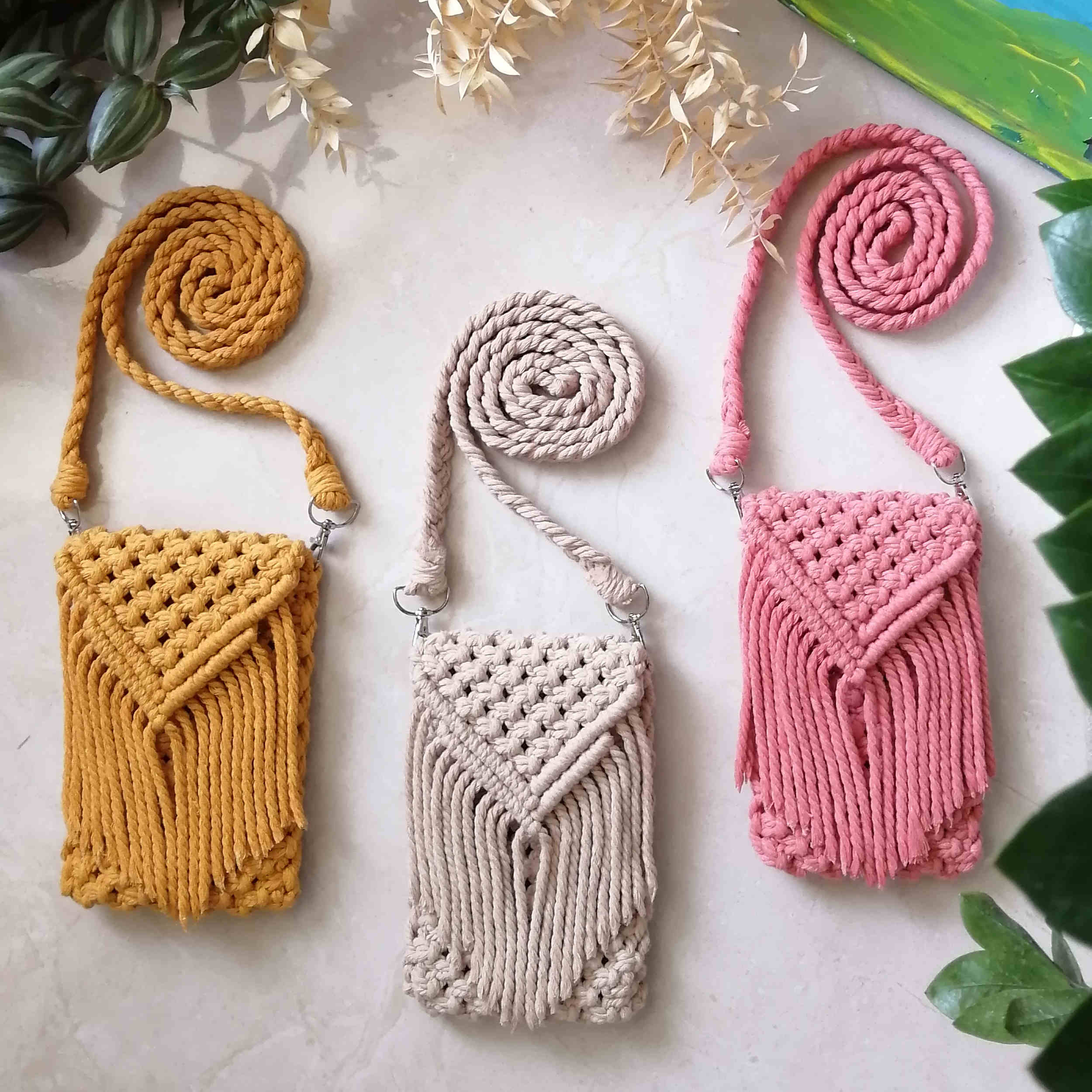 Macrame Sling Tasche für Frauen – Handgewebt mit Boho Design