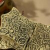 Faltbarer Messing-Quran-Rehal-Ständer mit graviertem Design
