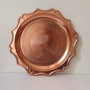 Rundes persisches Kupfer-Serviertablett, gehämmert, handgefertigt im Sonnendesign