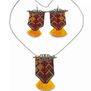 Persisches besticktes Ohrring- und Halsketten-Set Modell Balochi