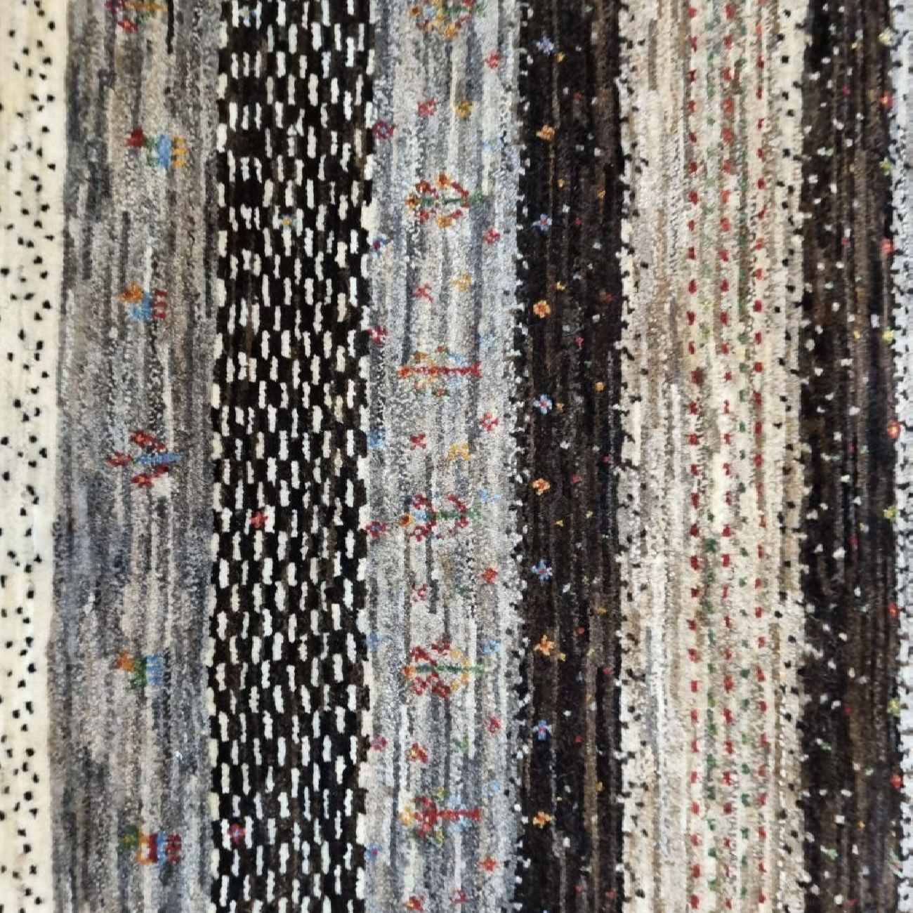 Authentischer echter persischer Gabbeh-Wollteppich handgewebt in Fars rot