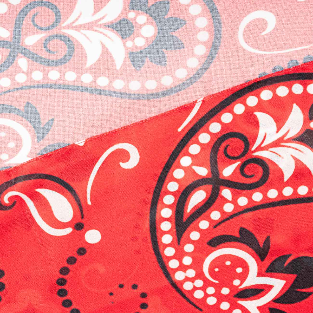 Traditioneller Schal für Frauen mit Paisley-Muster