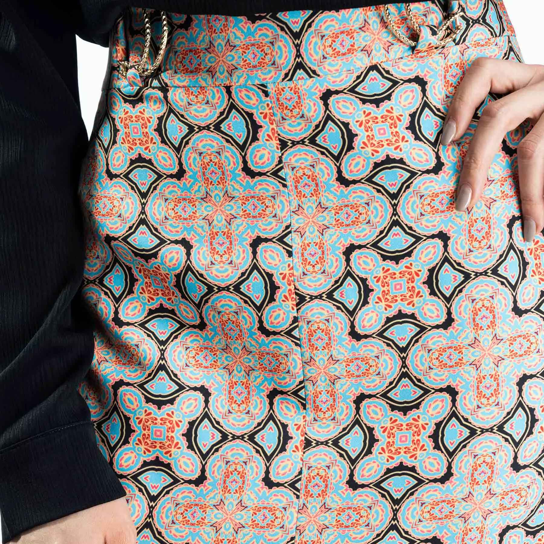 Iranischer enger Rock mit nahtlosem Design für Damen