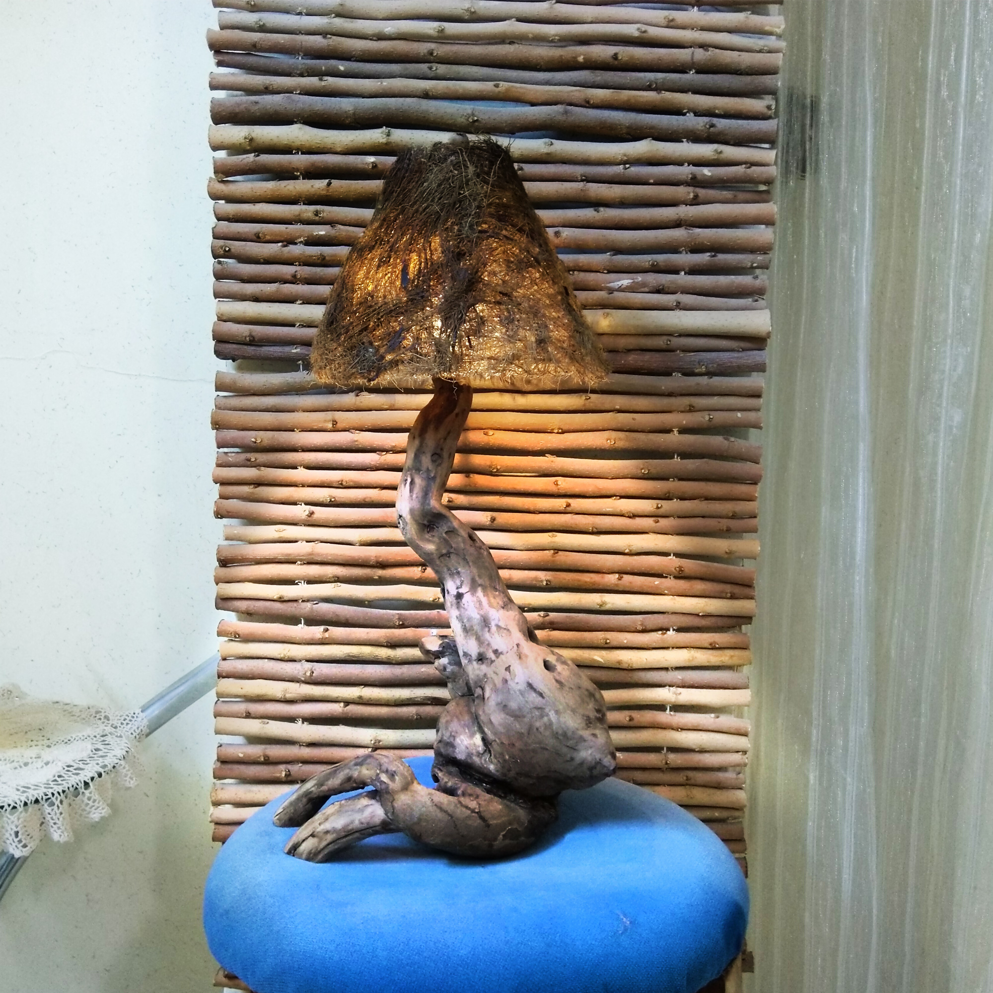 Rustikale Holzstamm Tischlampe Handgefertigte Eleganz für die Wohnkultur