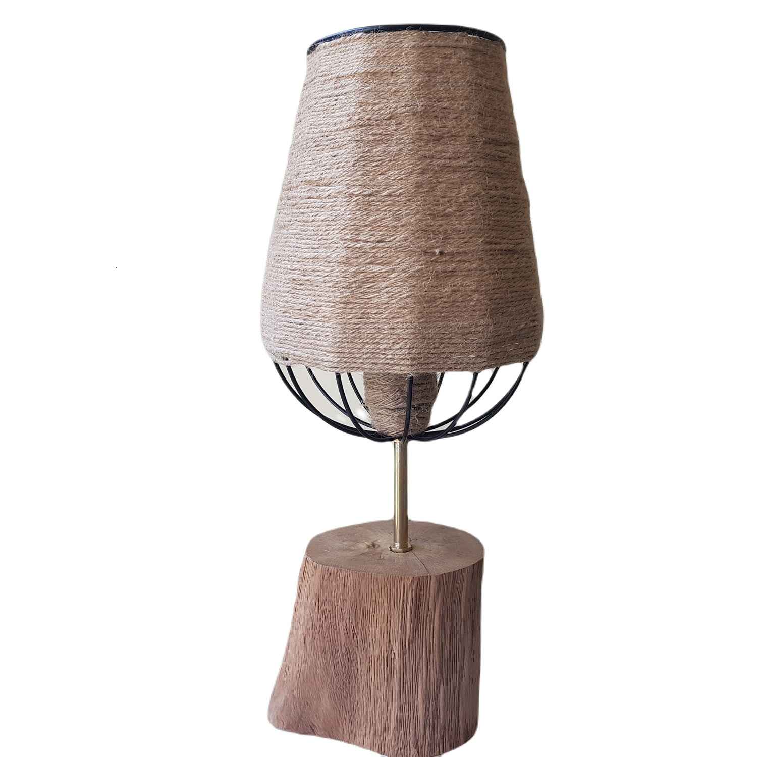 Rustikale Holzstamm Tischlampe mit Hanf-Lampenschirm Natur-inspirierte Beleuchtung