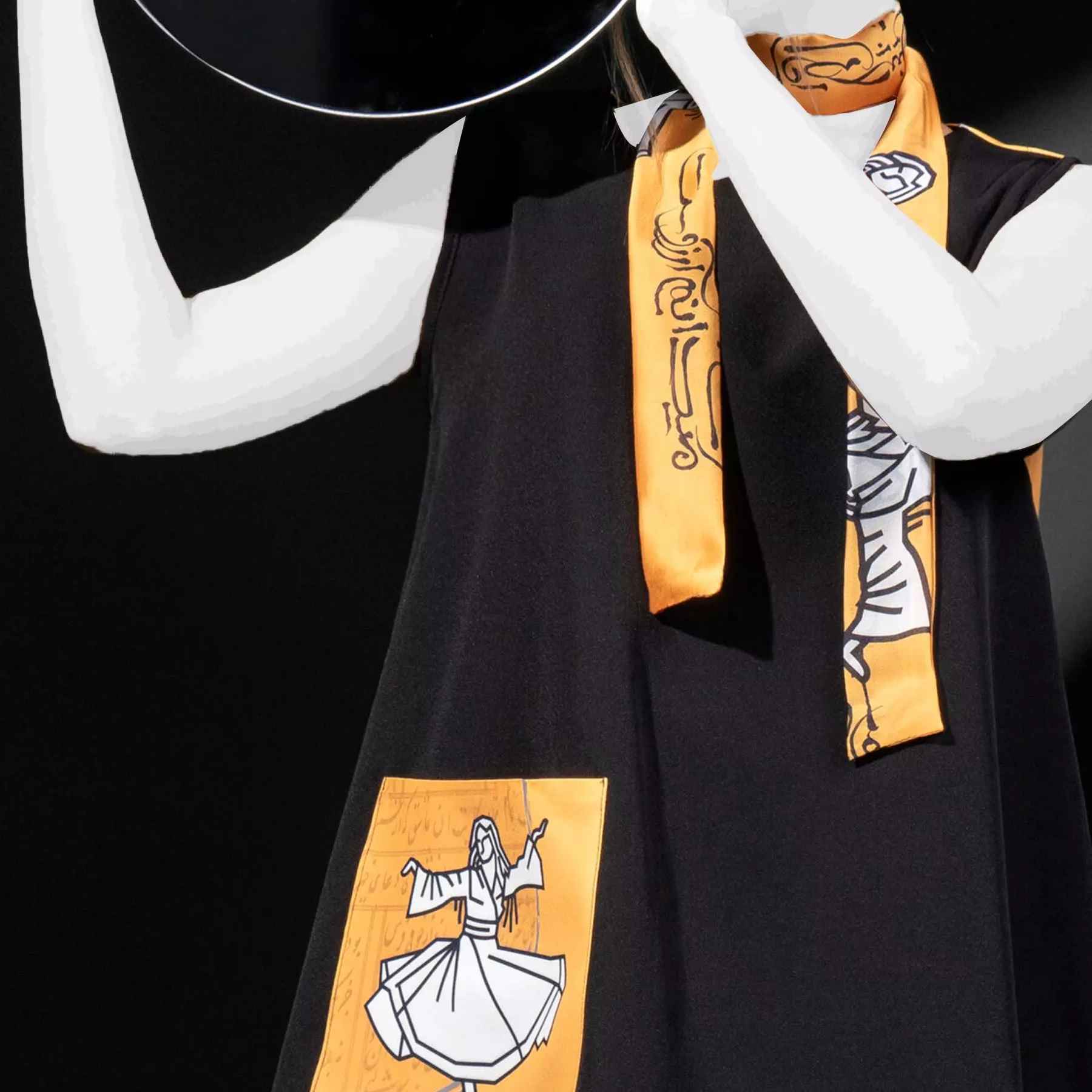 Set aus Kleid & Halstuch für Damen mit Kalligraphie-Design