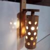 Einstellbare Holz Wandleuchte mit Loch Design