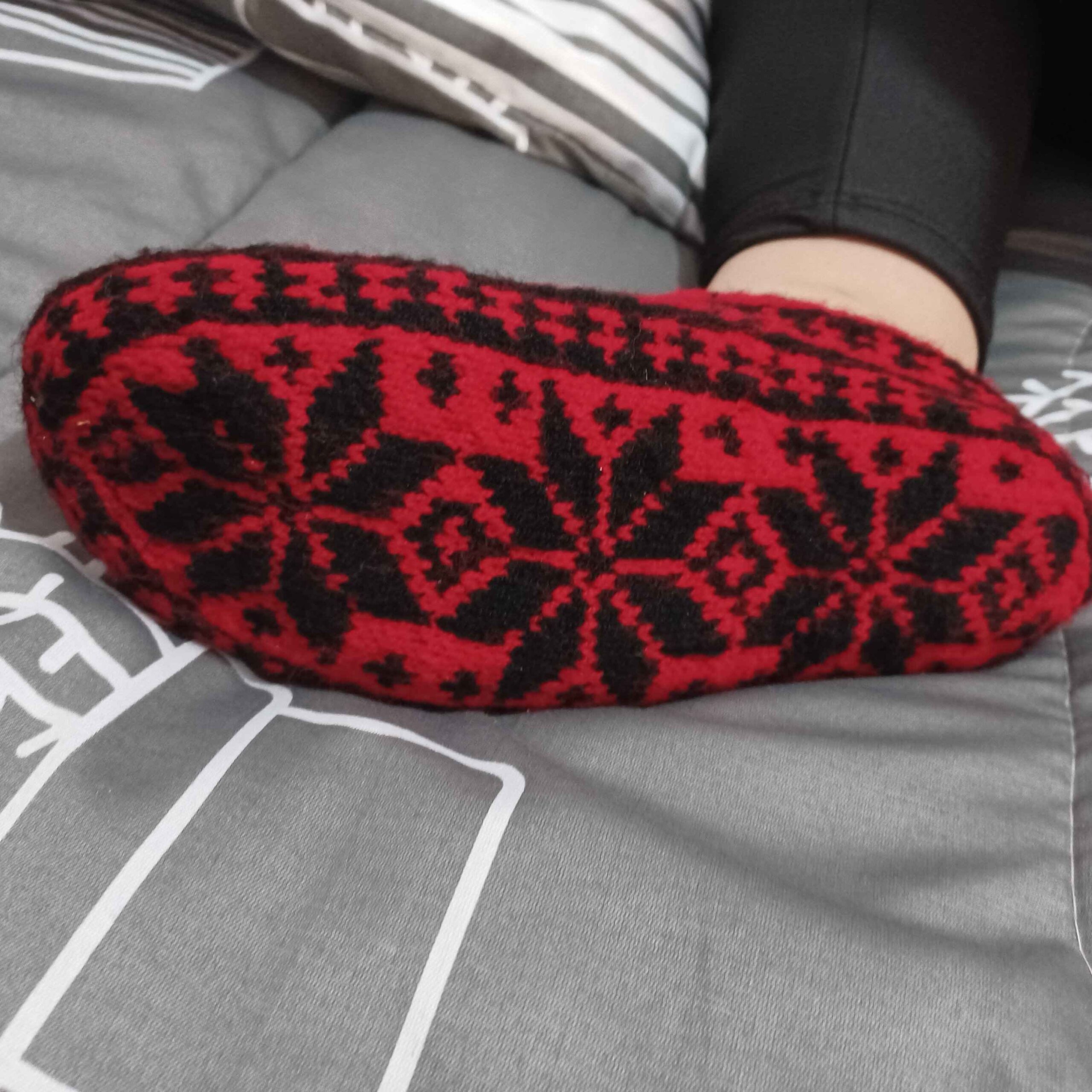 Häkelslippers Giveh für Damen mit traditionellem Design Handgewebt