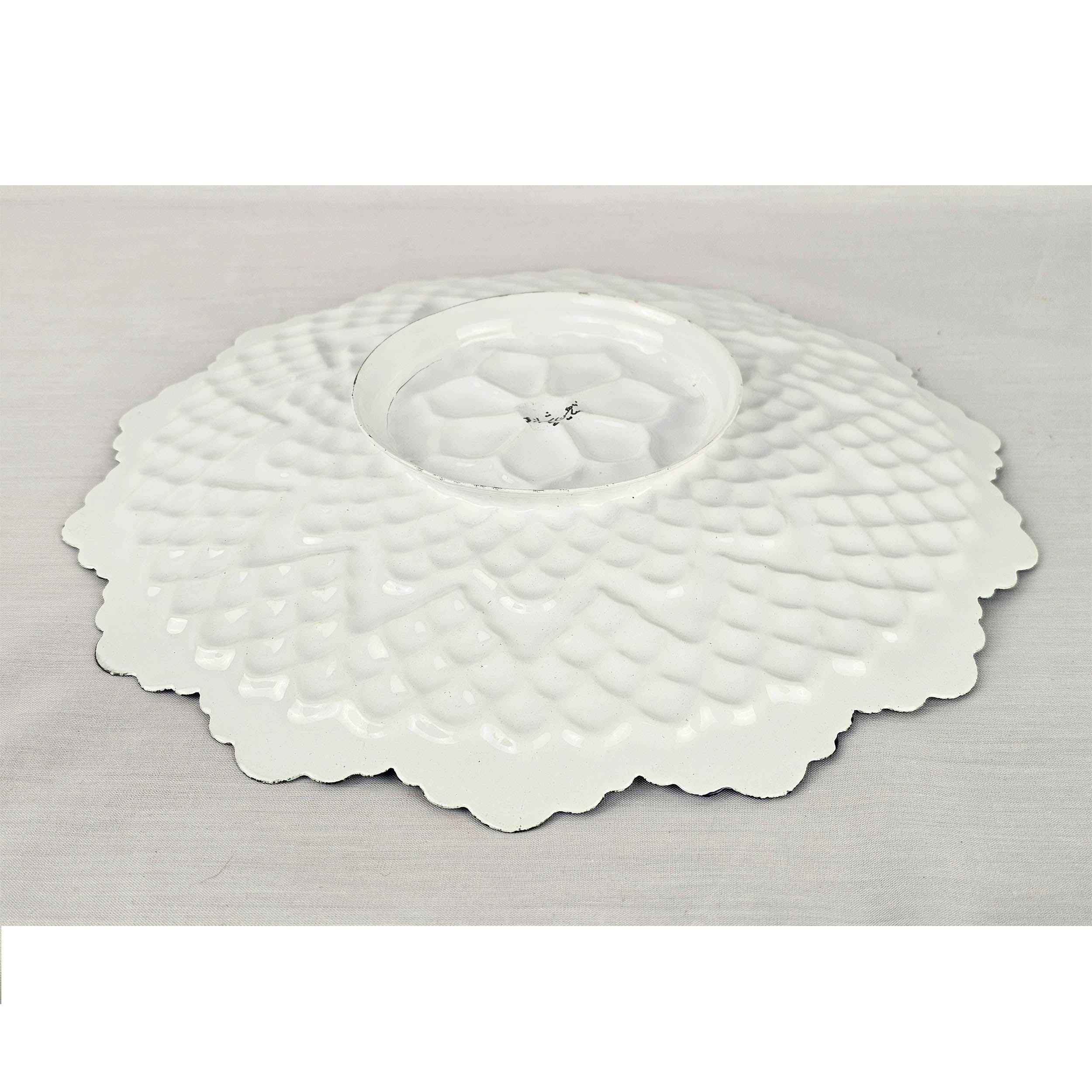 Dekorativer Minakari auf Kupferteller handgemalt mit Emaillearbeit