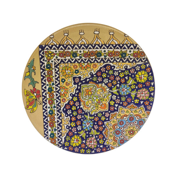 Dekorativer Minakari auf Keramikteller mit Emaillekunst