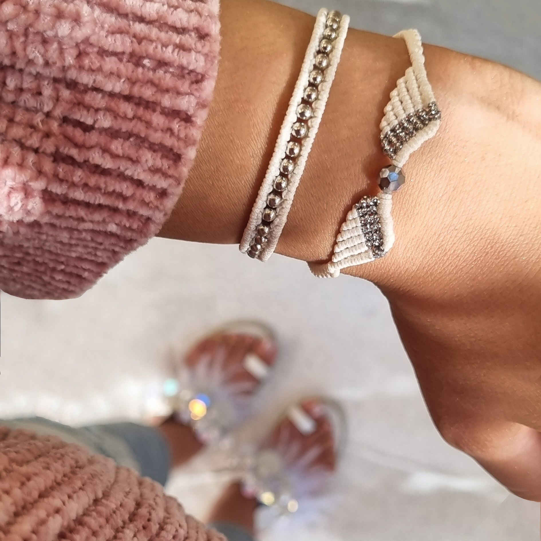 Besticktes Makramee-Armband für Damen Modell Engelshalle