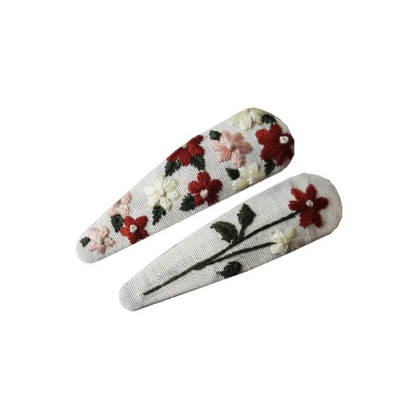 Besticktes Snap-Haarspangen-Set aus 2 Handgewebt Modell Frühlingserwachen