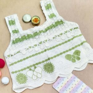Händergefertigtes Häkeltop für Damen Modell Schmetterling
