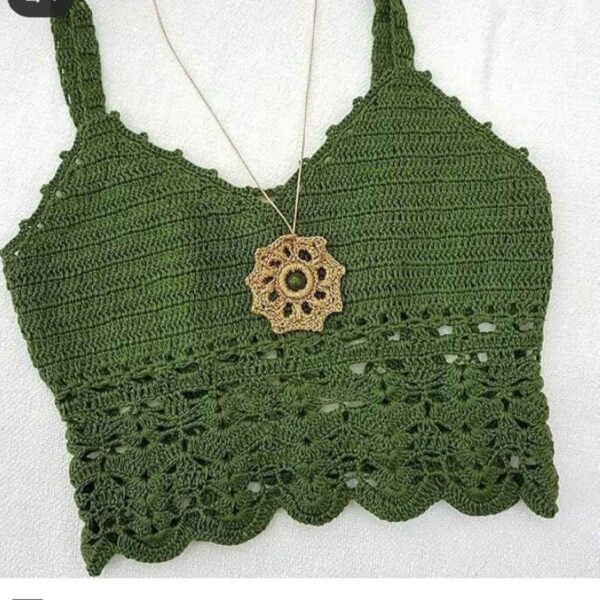 Händergefertigtes Häkeltop für Damen Modell Perle