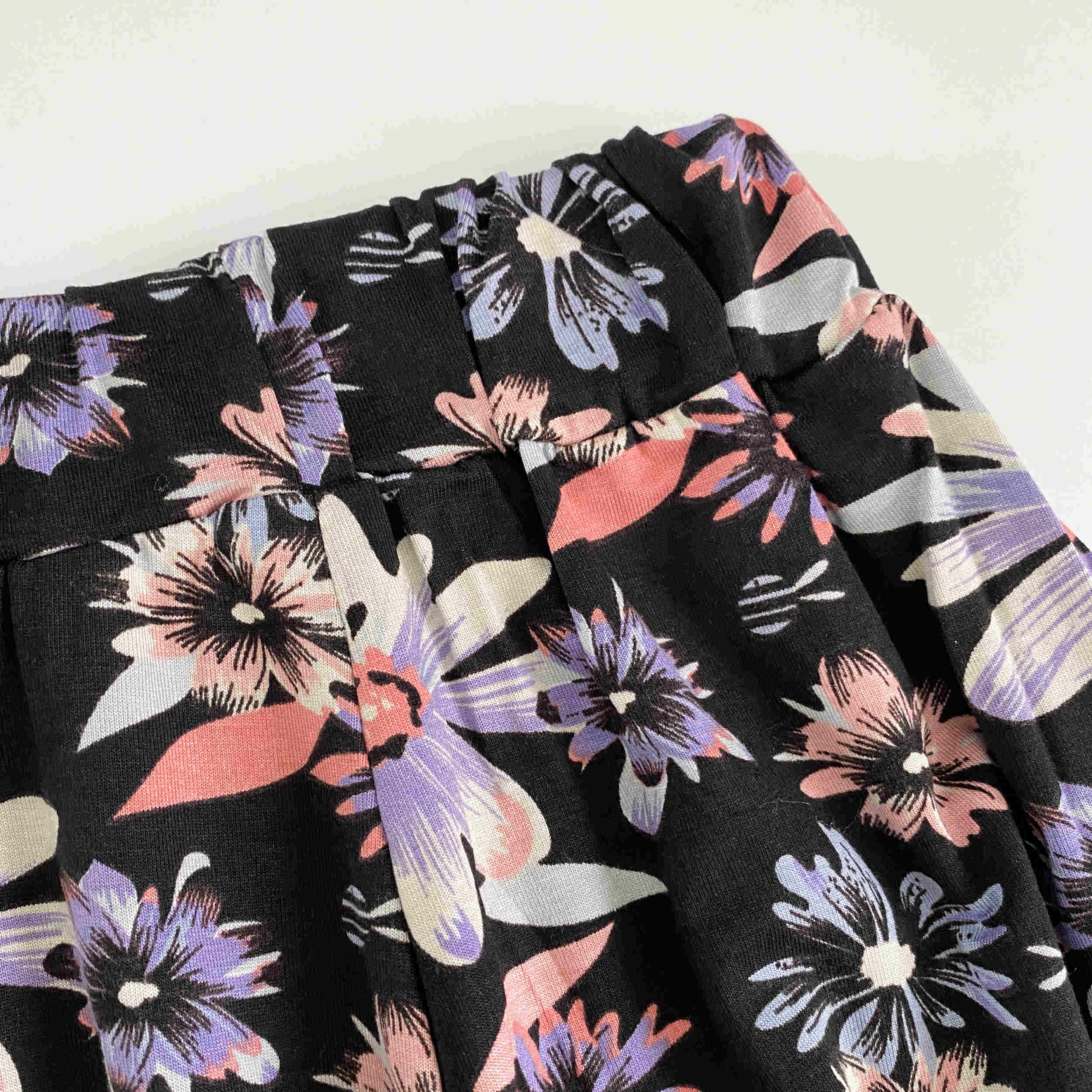 Langer Damenrock mit Blumenmuster „Blüte“