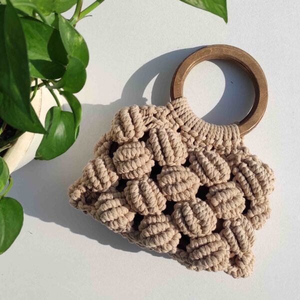 Macrame Tasche - Handgewebt mit Holzgriff Modell Walnuts