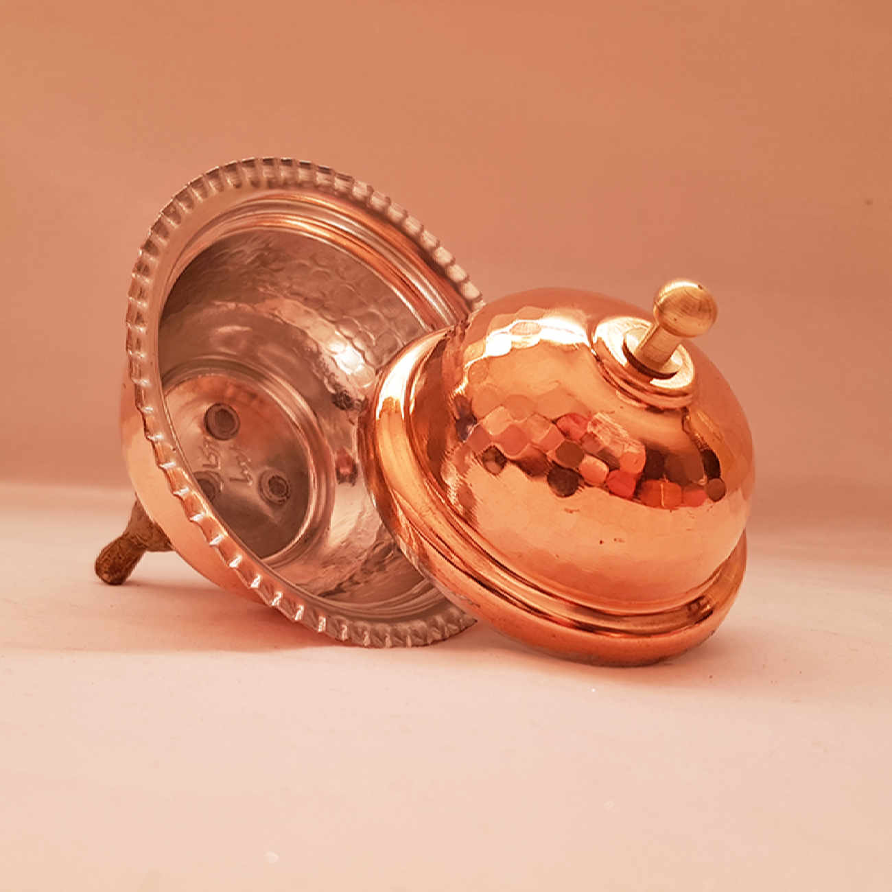 Handgefertigte persische Kupfer-Zuckerschale mit Deckel – Gehämmert