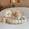 Viktorianisches Porzellan-Teeservice mit Schmetterlings- und Blumenmuster, Teekanne und Untertasse